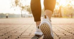 للمشي السريع 10 فوائد لصحتك يحميك من مرض السكري وتصلب الشرايين