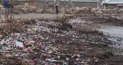 النفايات تغطي شواطئ مارسيليا بعد فيضانات اجتاحت المدينه فيديو