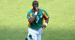 جول مورنينج كمارا يكتب التاريخ مع السنغال ويقوده لربع نهائي مونديال 2002