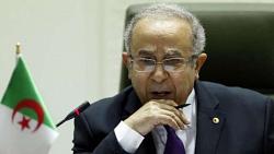 وزير الخارجيه الجزائري ان الاوان لعوده سوريا الى جامعه الدول العربيه