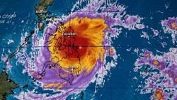اعصار قوي يقترب من الفلبين والسلطات تجلي عشرات الالاف وتحذر السكان