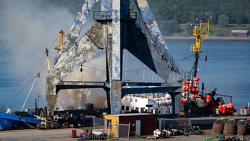 اندلاع حريق في سفينه صيد روسيه داخل ميناء شمال النرويج