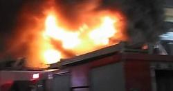 اخماد حريق داخل اتوبيس فى مدينه 15 مايو دون اصابات