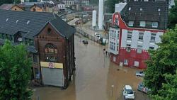 المانيا تغرق مصرع 6 اشخاص وعشرت المفقودين سبب الفيضانات
