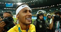 أثار نيمار تكهنات حول مشاركته في الأولمبياد وأظهر لاعبه المثالي