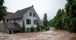 1300 شخص فى عداد المفقودين سبب الفيضانات بالمانيا