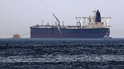 رغم العقوبات امريكا تستورد 1033 مليون برميل من النفط الخام الايراني