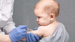 الصحه تعلن جدول تطعيم السنه ونصف اقراء كل التفاصيل
