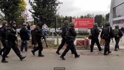 طالبا مسلحا وراء اطلاق النار في جامعه بيرم الروسيه